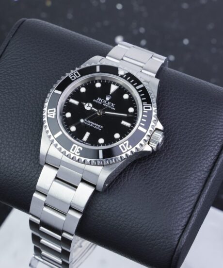 Rolex Submariner No Date 14060M 2liner 2005 D Series NOS