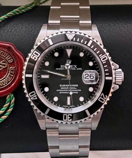 Rolex Submariner Date 16610 Nos F Series